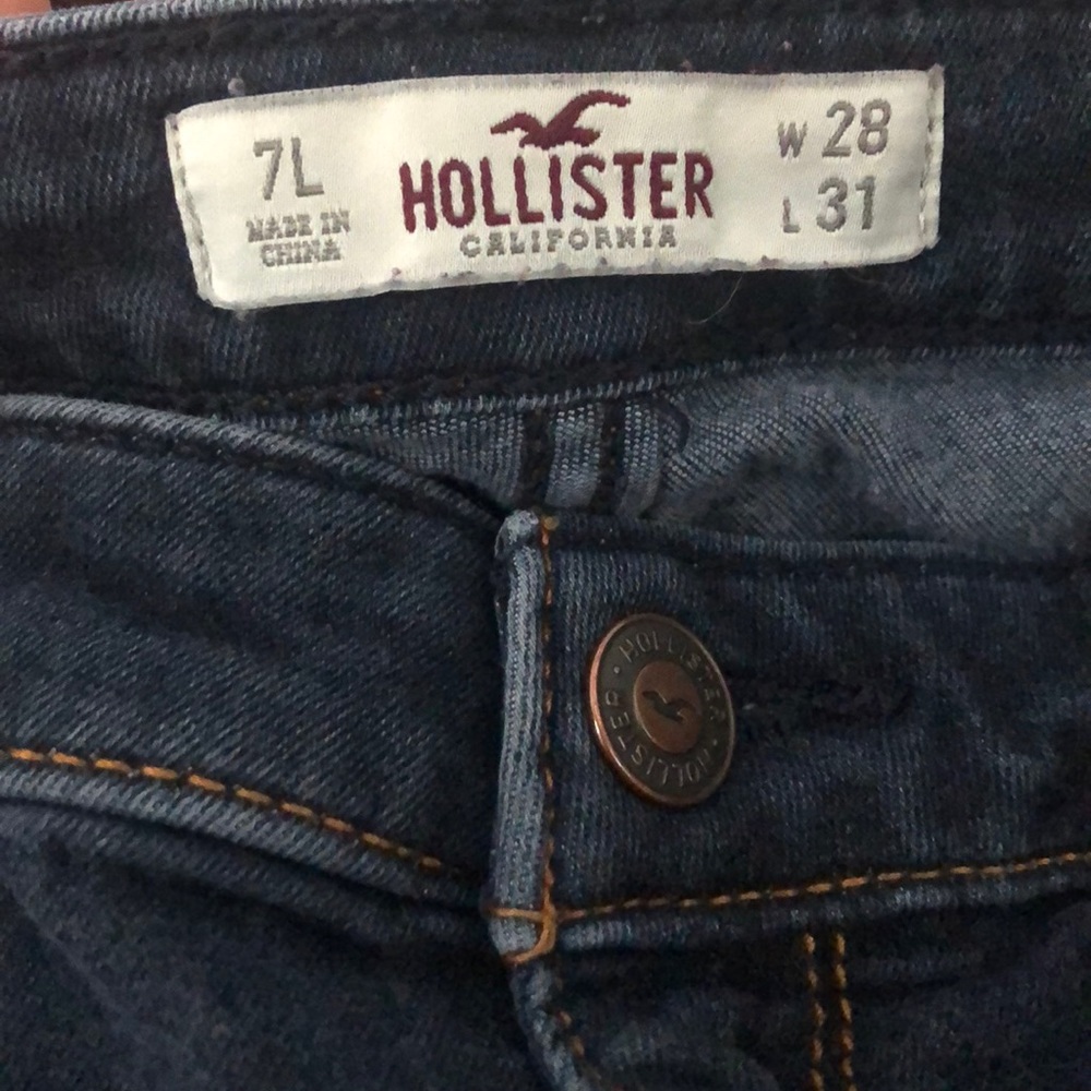 Hollister 7 long W 28 L 31 blue jeans women’s